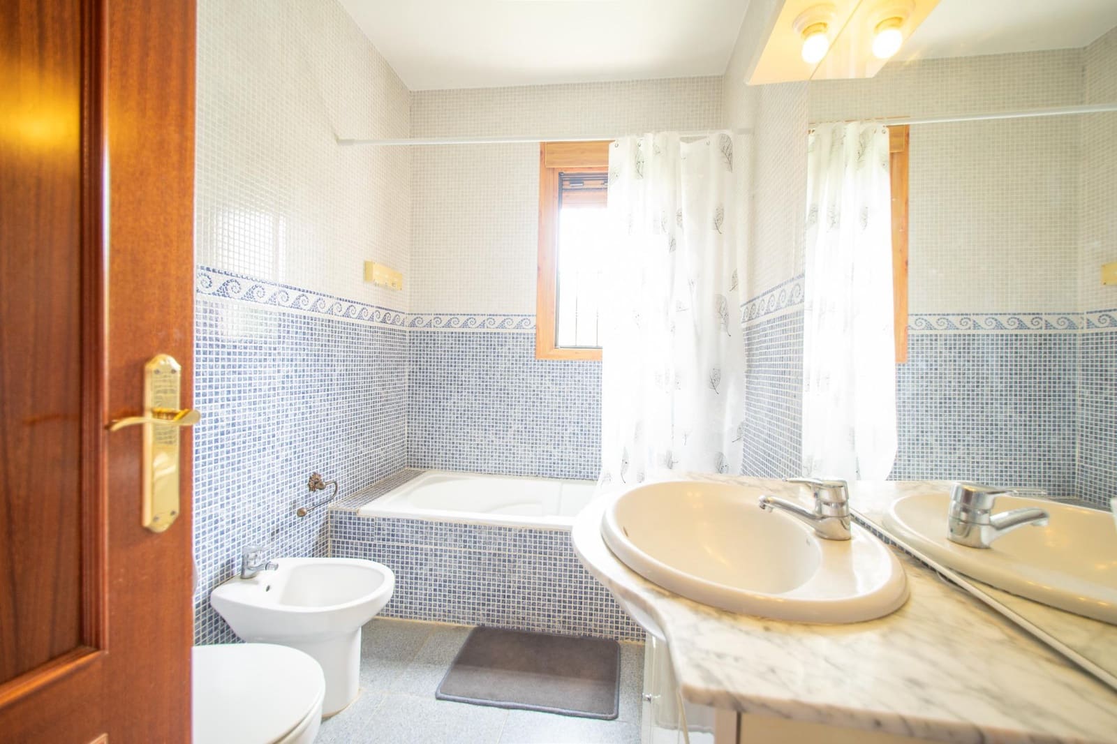 3 sypialnia Willa na sprzedaż w Hinojos z basenem - 139 000 € (Ref: 9134503)