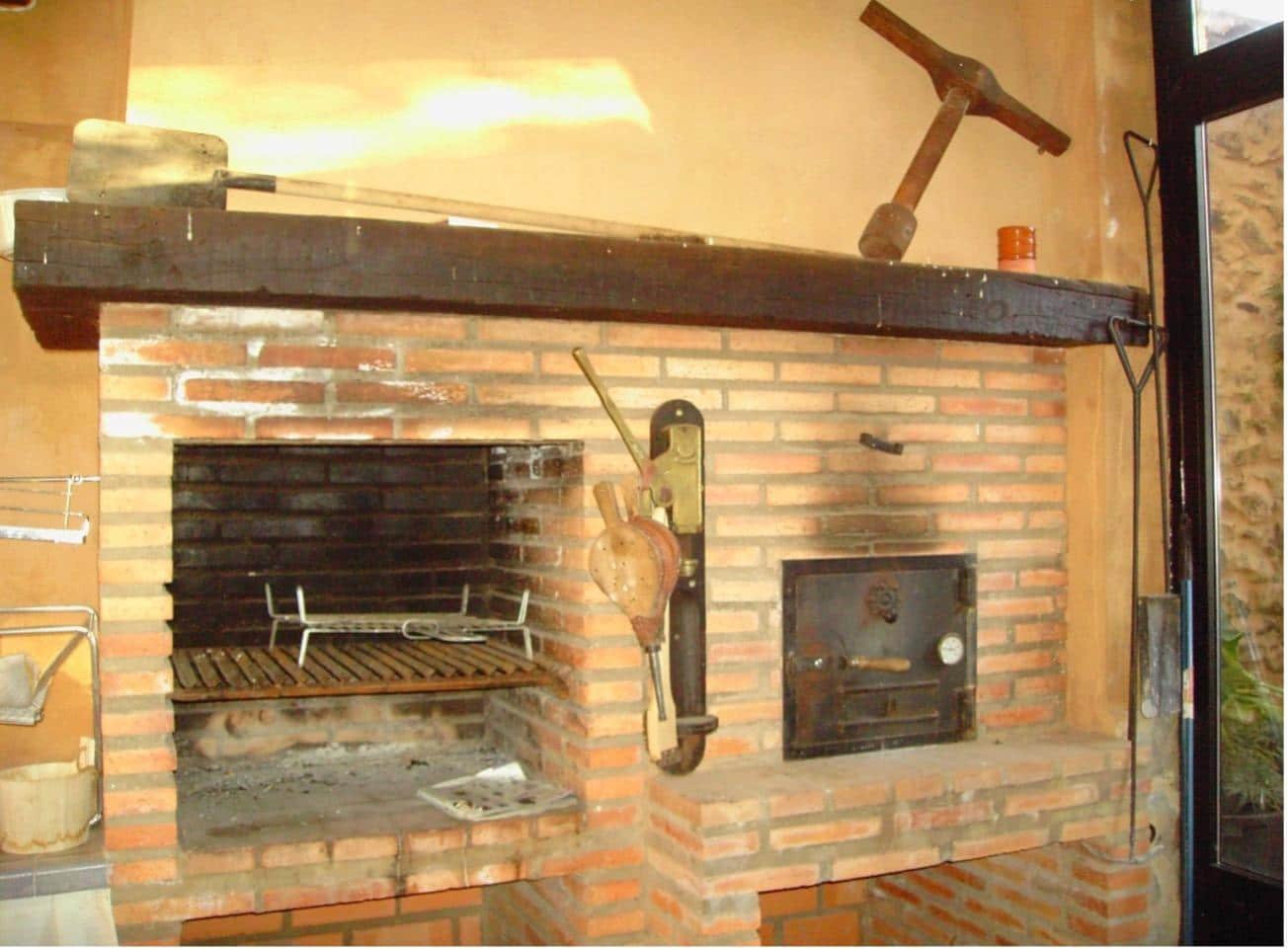 4 soveværelse Finca/Landehus til salg i Calera de Leon - € 480.000 (Ref: 9208379)