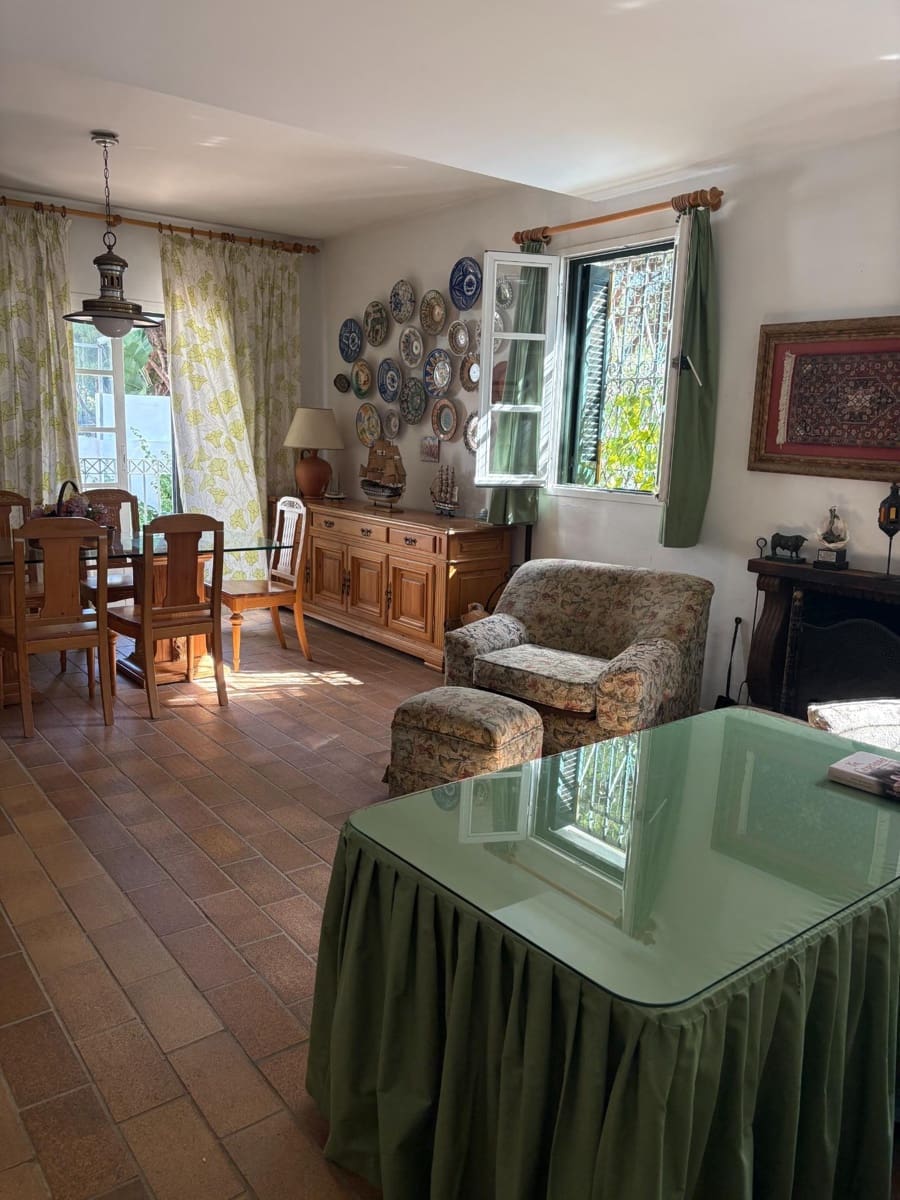 4 soveværelse Villa til salg i Sanlucar de Barrameda med swimmingpool garage - € 750.000 (Ref: 9233022)