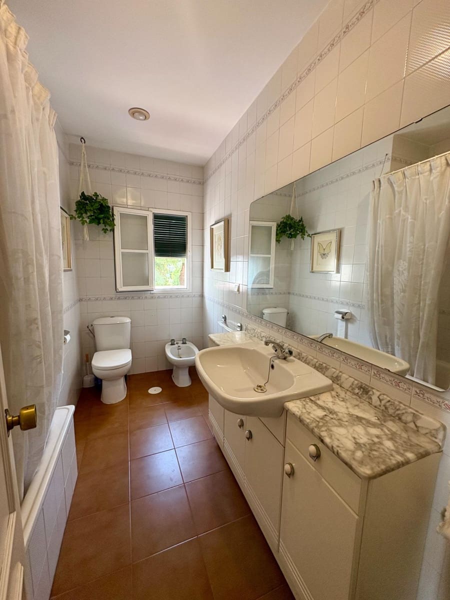 4 soveværelse Villa til salg i Sanlucar de Barrameda med swimmingpool garage - € 750.000 (Ref: 9233022)