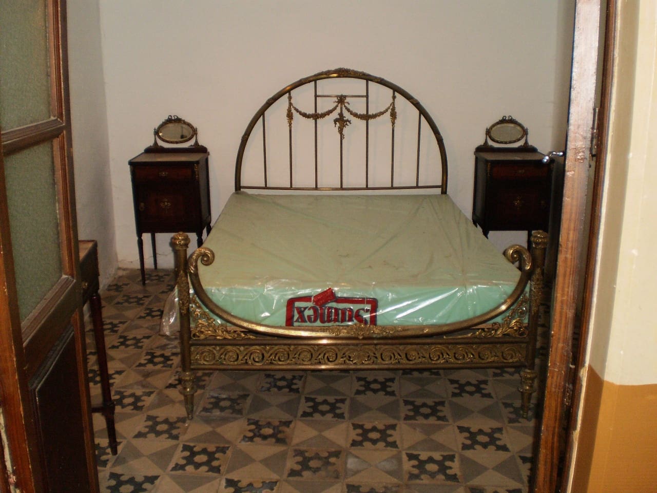 11 soveværelse Byhus til salg i Montanchez - € 250.000 (Ref: 9306400)