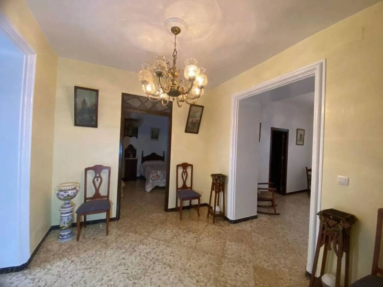 6 soveværelse Villa til salg i Rociana del Condado - € 250.000 (Ref: 9781161)