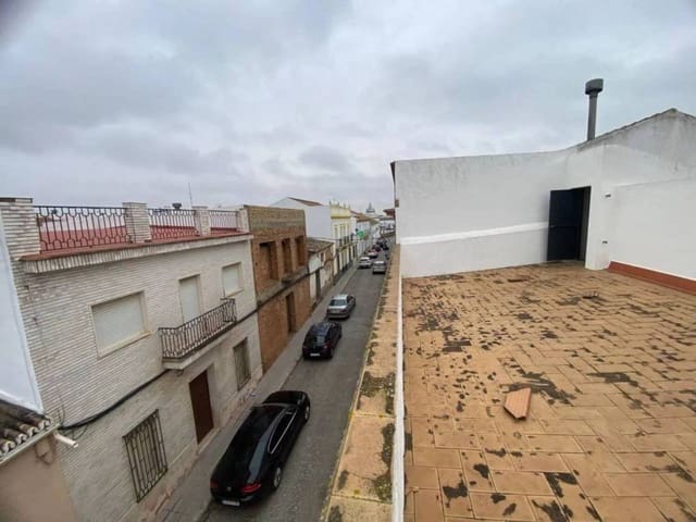 6 slaapkamer Villa te koop in Rociana del Condado - € 250.000 (Ref: 9781161)