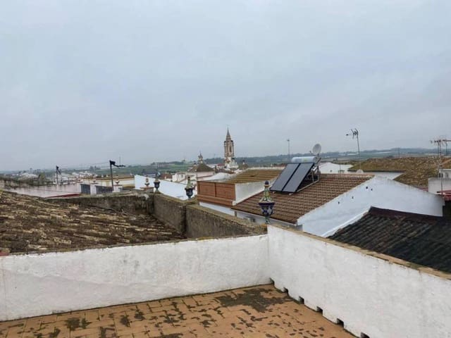 6 slaapkamer Villa te koop in Rociana del Condado - € 250.000 (Ref: 9781161)