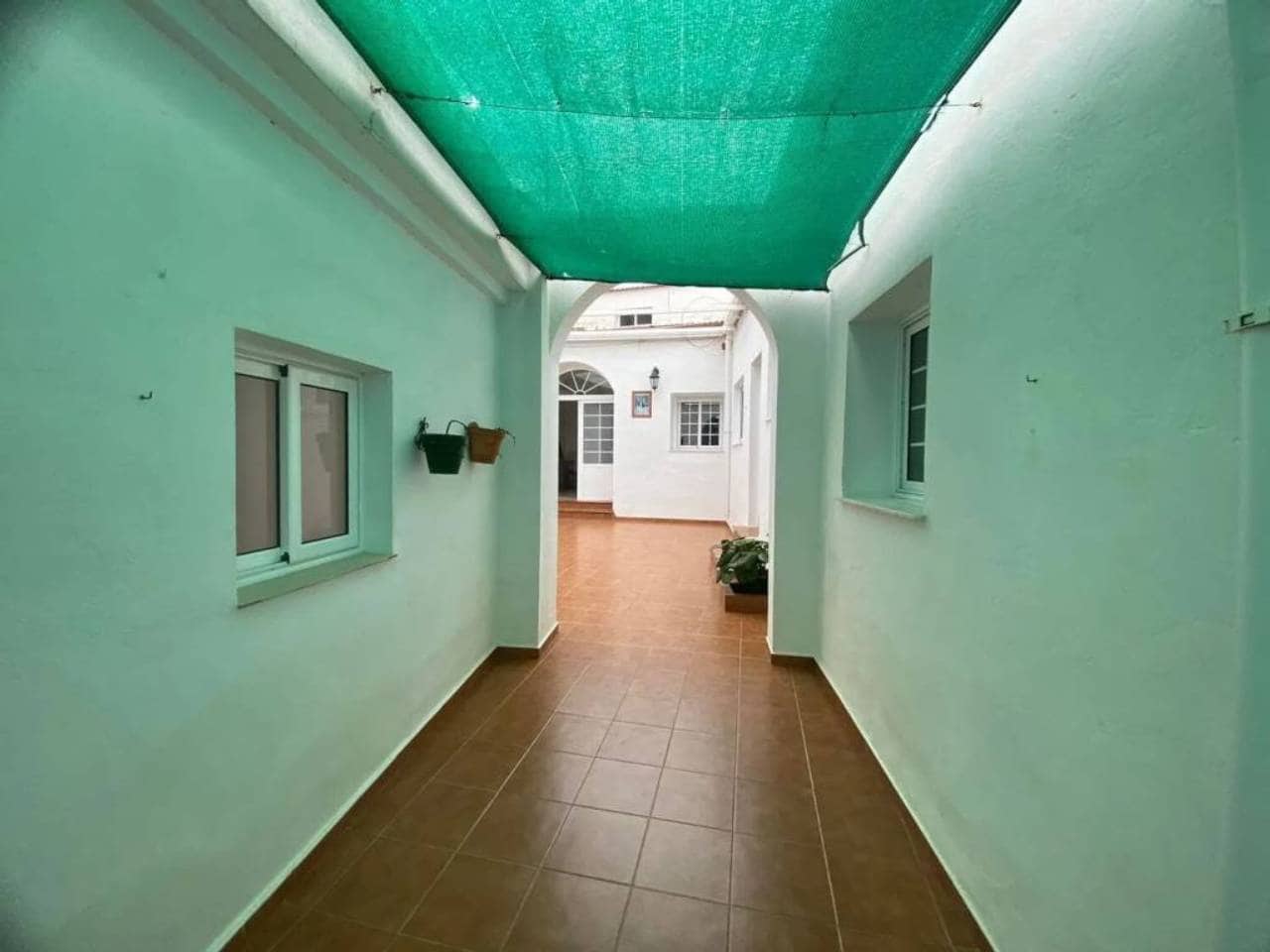 6 soveværelse Villa til salg i Rociana del Condado - € 250.000 (Ref: 9781161)