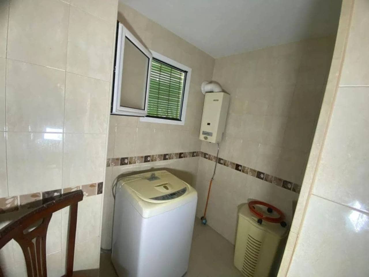 6 soveværelse Villa til salg i Rociana del Condado - € 250.000 (Ref: 9781161)