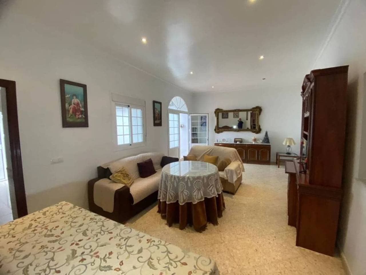 6 soveværelse Villa til salg i Rociana del Condado - € 250.000 (Ref: 9781161)