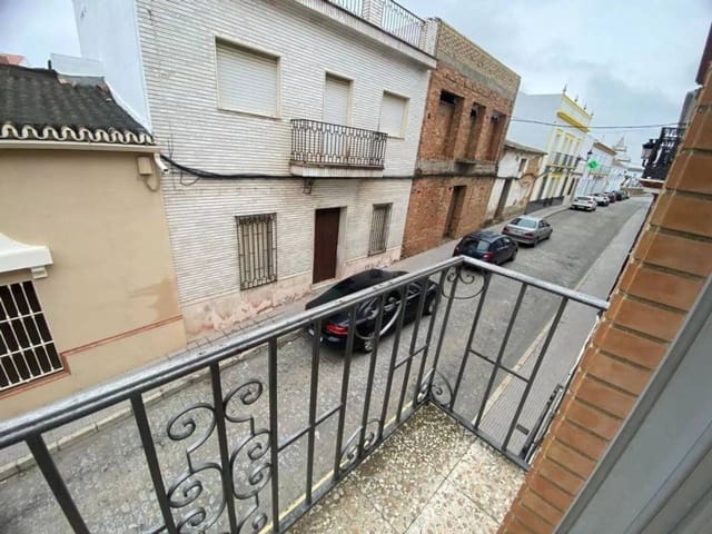 6 slaapkamer Villa te koop in Rociana del Condado - € 250.000 (Ref: 9781161)