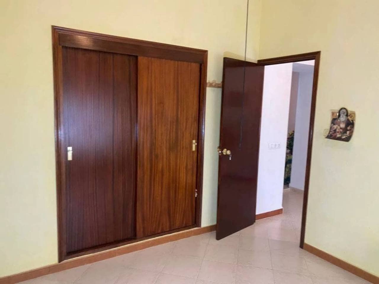 6 soveværelse Villa til salg i Rociana del Condado - € 250.000 (Ref: 9781161)