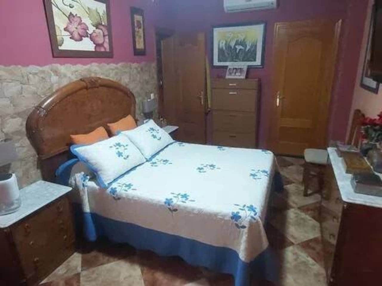 5 soveværelse Byhus til salg i Rociana del Condado - € 170.000 (Ref: 9781163)