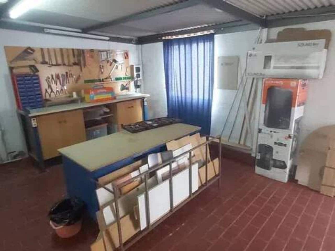 5 soveværelse Byhus til salg i Rociana del Condado - € 170.000 (Ref: 9781163)