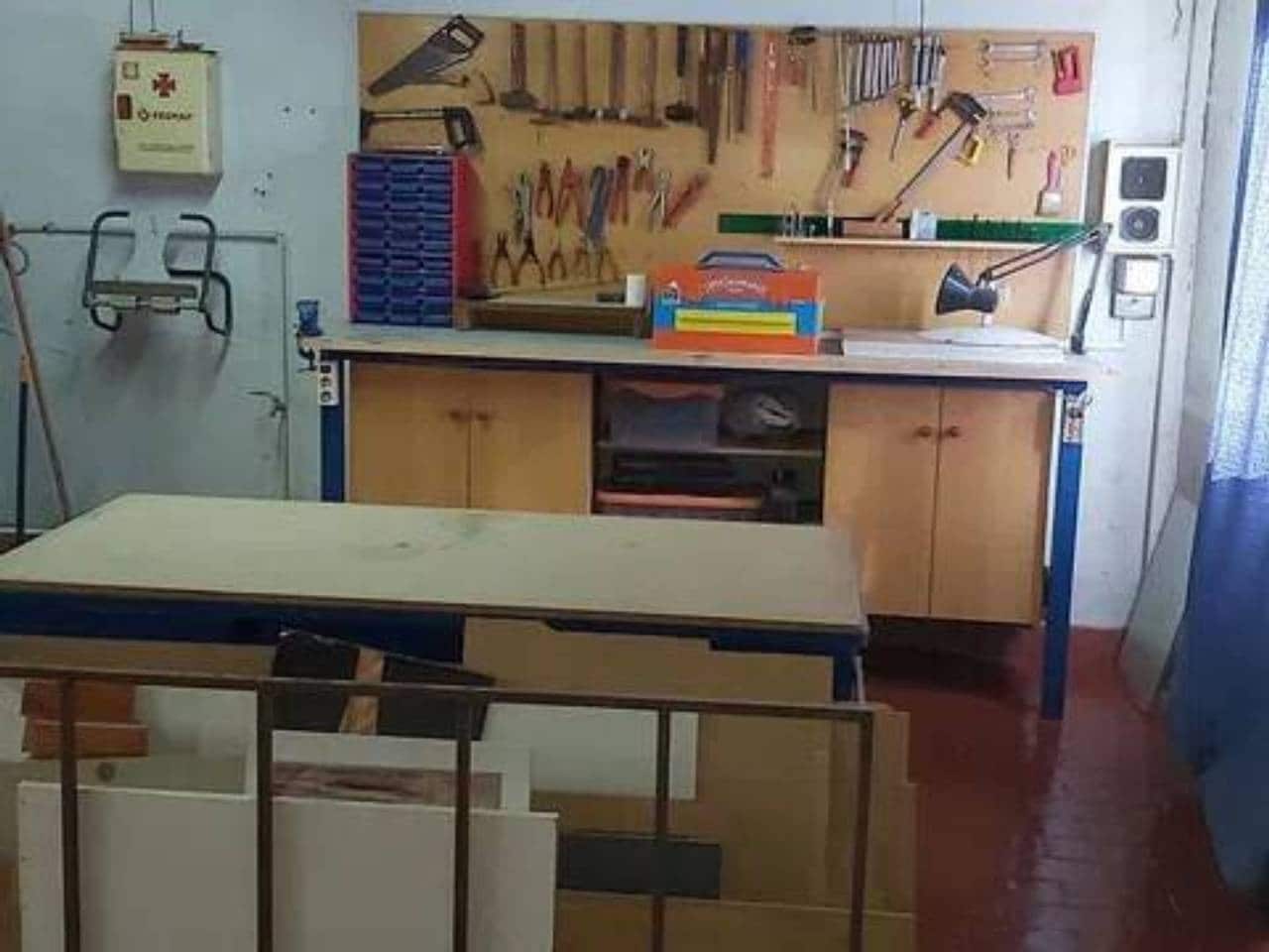 5 soveværelse Byhus til salg i Rociana del Condado - € 170.000 (Ref: 9781163)