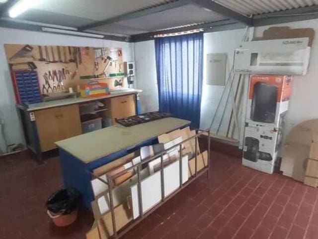 5 soveværelse Byhus til salg i Rociana del Condado - € 170.000 (Ref: 9781163)