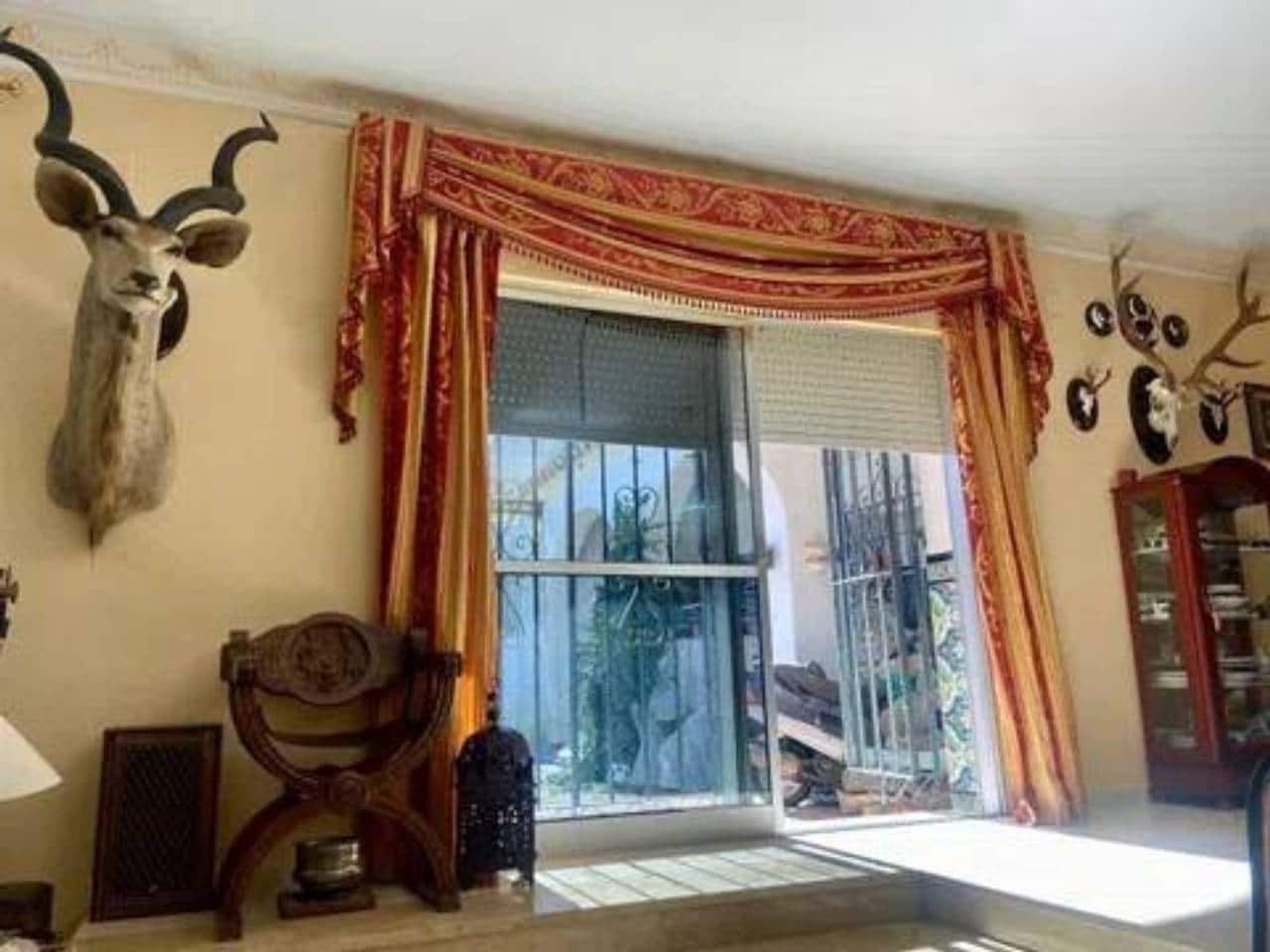 3 soveværelse Villa til salg i Rociana del Condado med swimmingpool - € 475.000 (Ref: 9781169)