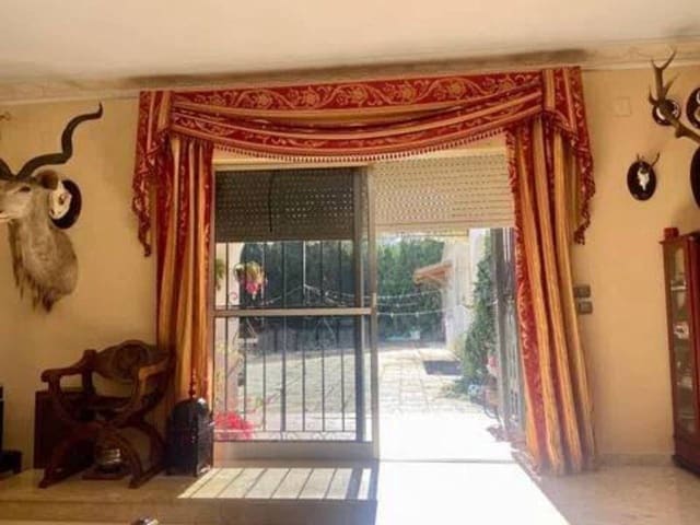 3 soveværelse Villa til salg i Rociana del Condado med swimmingpool - € 475.000 (Ref: 9781169)