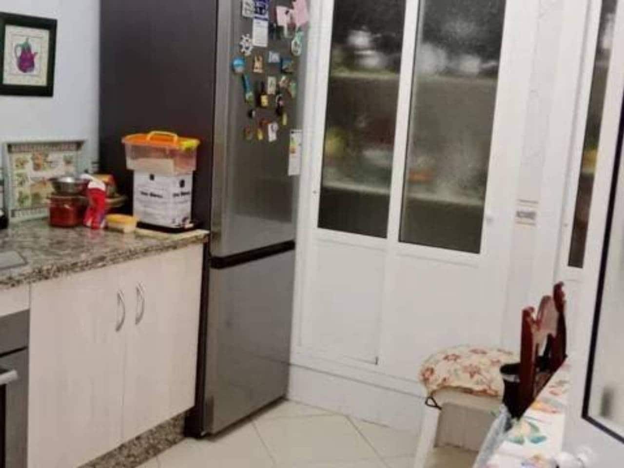 4 soveværelse Villa til salg i Rociana del Condado med swimmingpool - € 271.000 (Ref: 9781172)