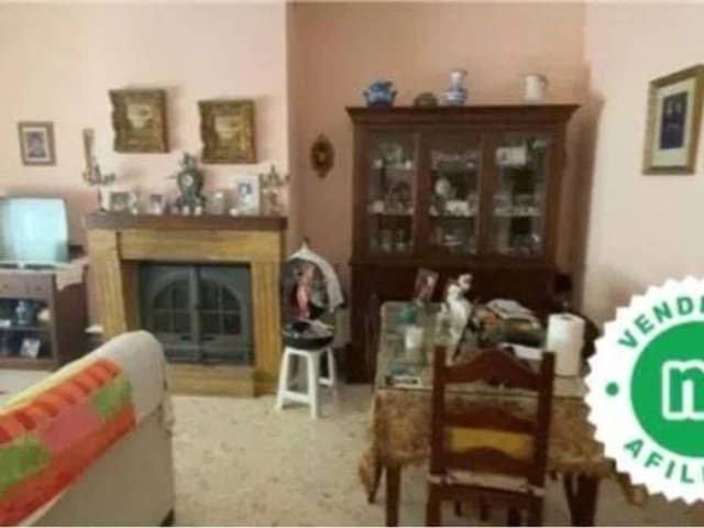 4 soveværelse Villa til salg i Rociana del Condado med swimmingpool - € 271.000 (Ref: 9781172)