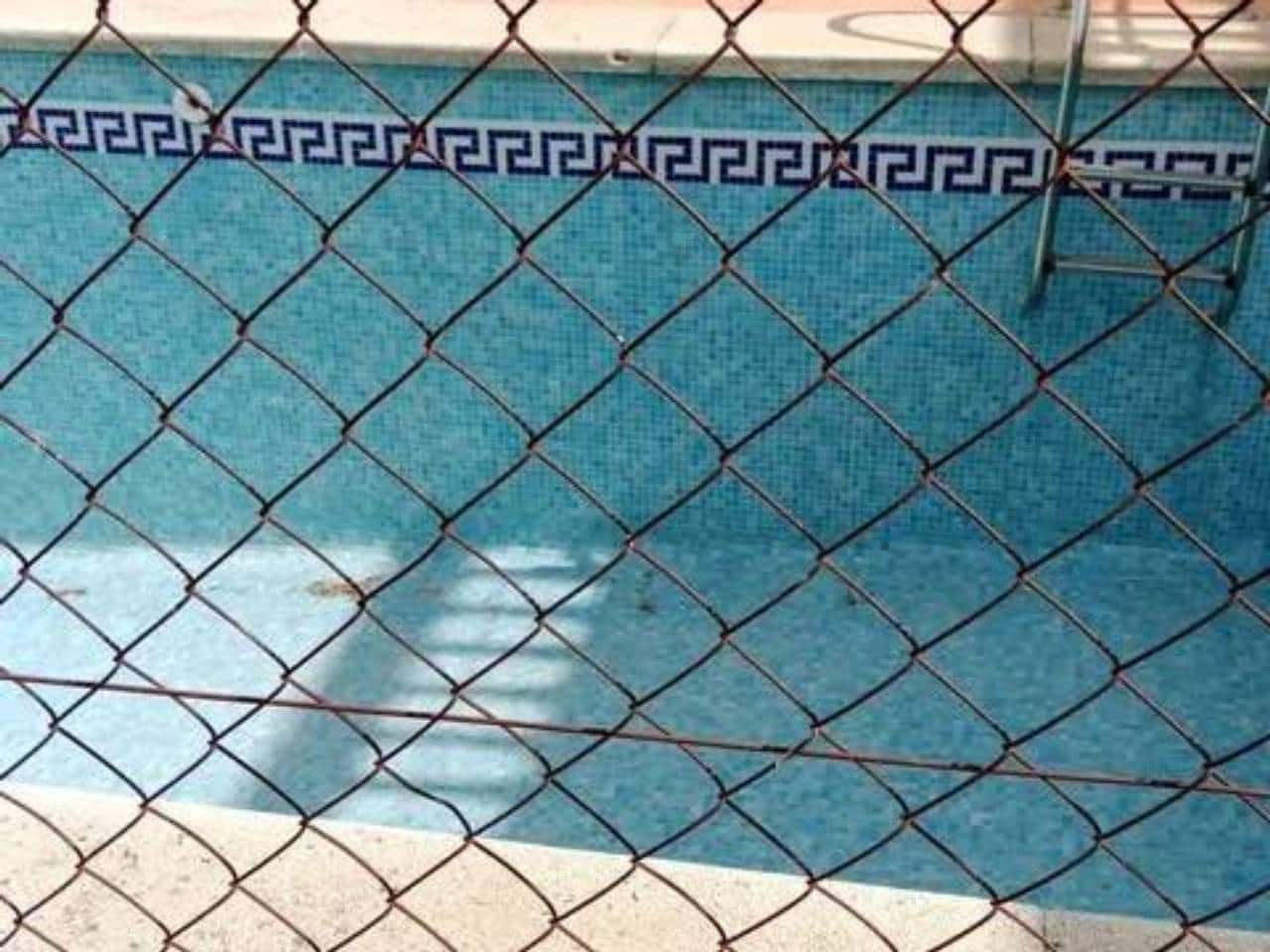 4 soveværelse Villa til salg i Rociana del Condado med swimmingpool - € 271.000 (Ref: 9781172)