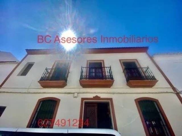 8 slaapkamer Villa te koop in Rociana del Condado - € 250.000 (Ref: 9781174)