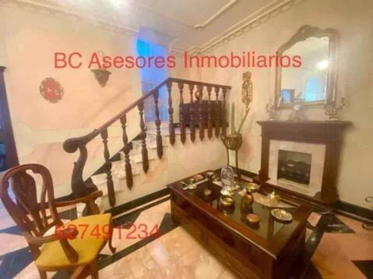 8 soveværelse Villa til salg i Rociana del Condado - € 250.000 (Ref: 9781174)