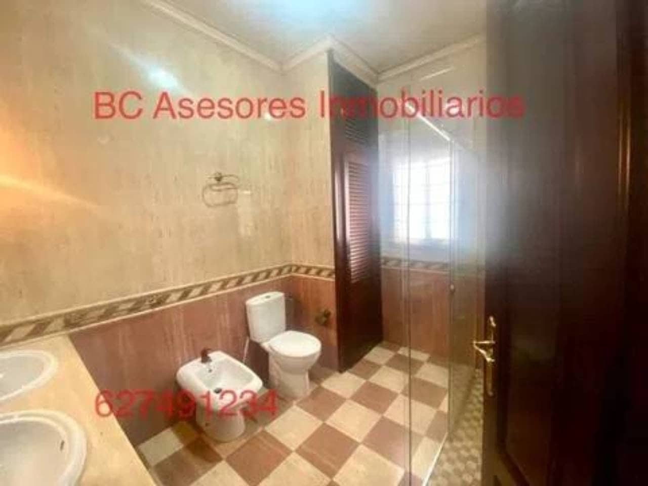 8 soveværelse Villa til salg i Rociana del Condado - € 250.000 (Ref: 9781174)