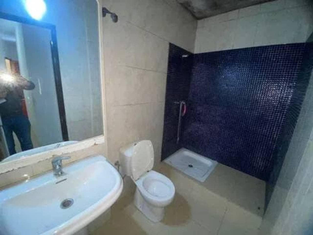 7 makuuhuone Maalaistalo myytävänä paikassa Rociana del Condado - 130 000 € (Ref: 9781178)