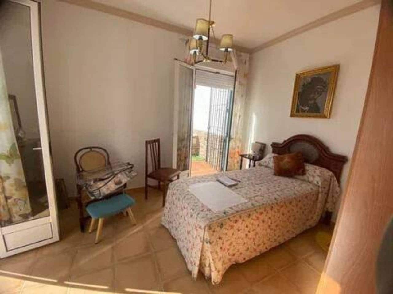 4 soveværelse Villa til salg i Rociana del Condado - € 325.000 (Ref: 9781179)