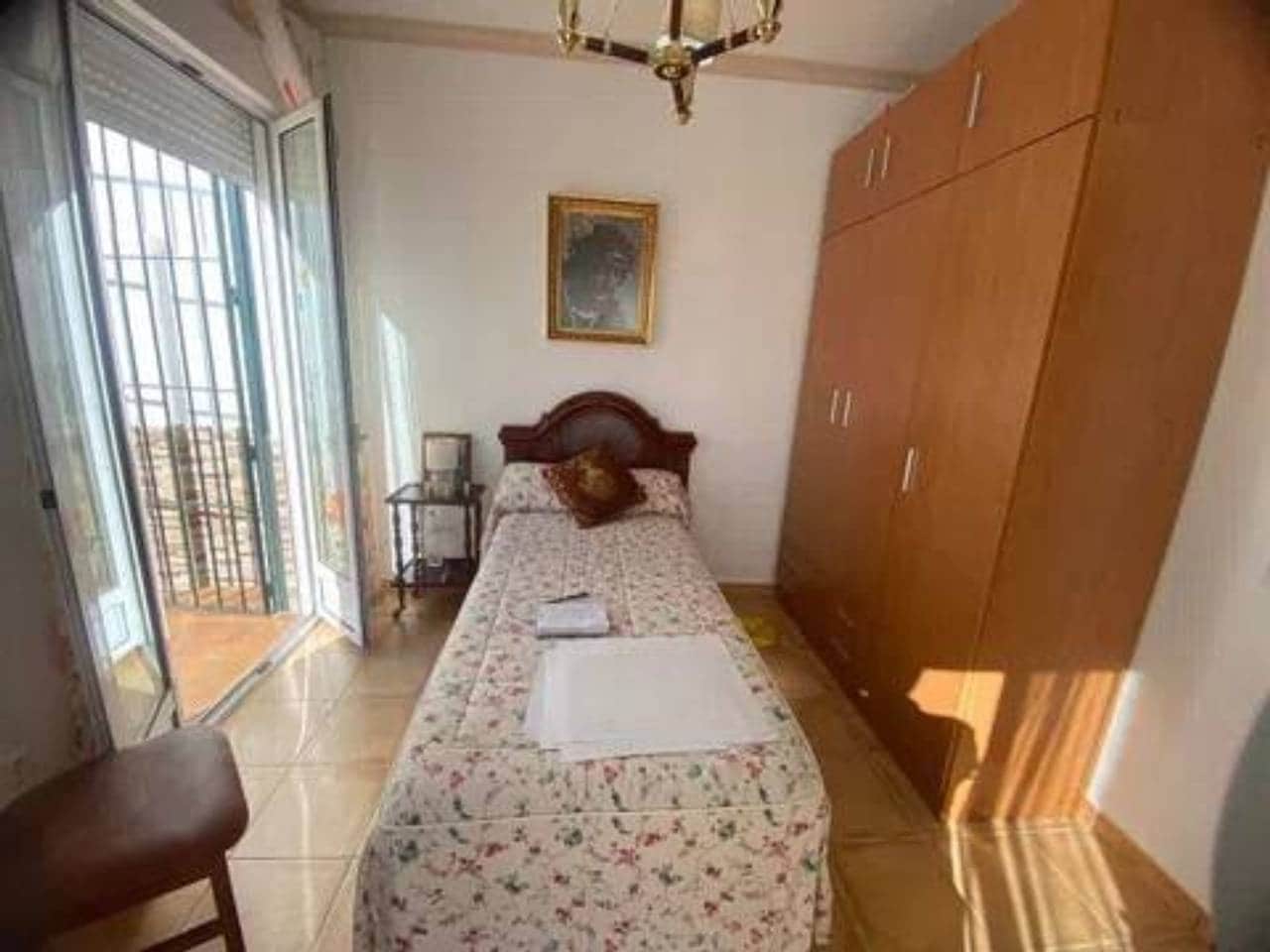 4 soveværelse Villa til salg i Rociana del Condado - € 325.000 (Ref: 9781179)