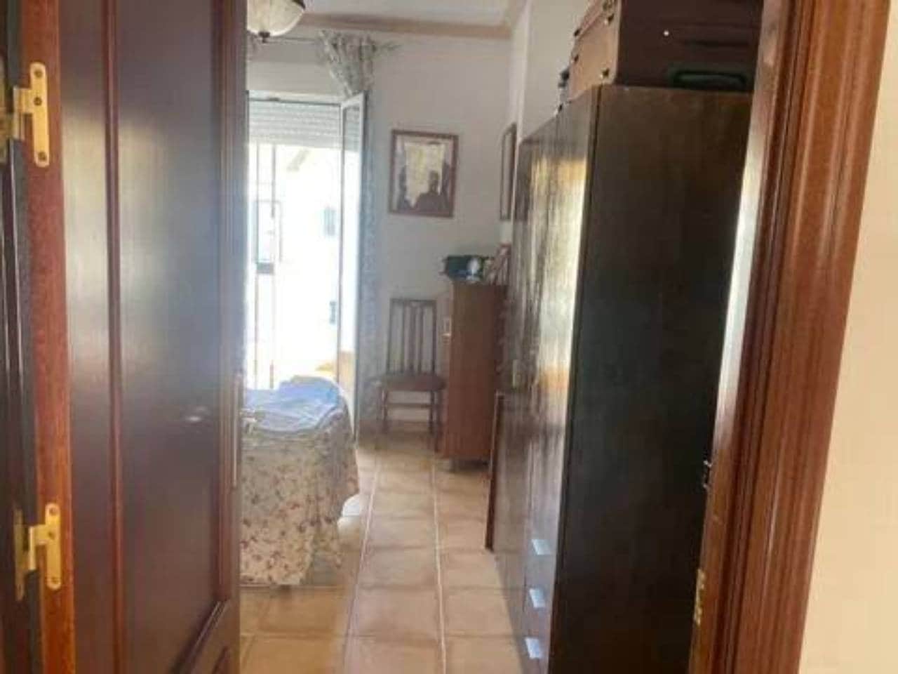 4 soveværelse Villa til salg i Rociana del Condado - € 325.000 (Ref: 9781179)