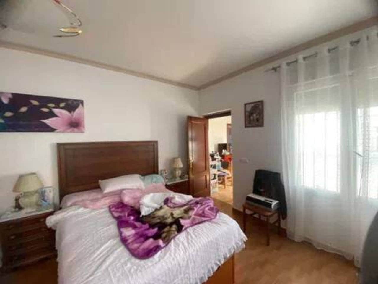 4 soveværelse Villa til salg i Rociana del Condado - € 325.000 (Ref: 9781179)