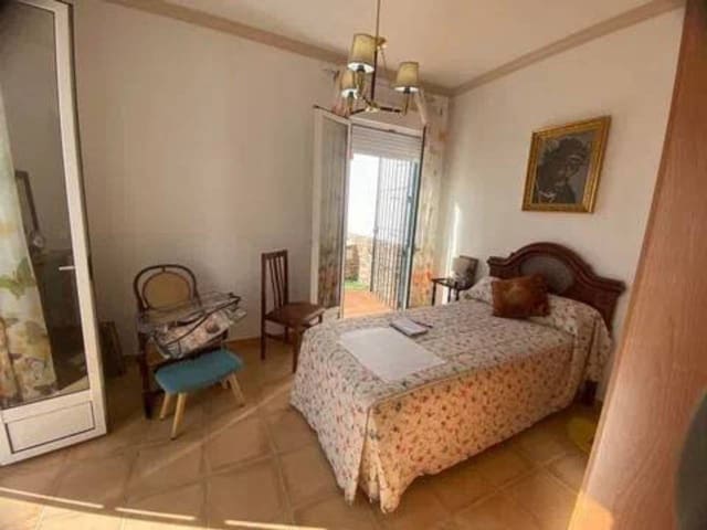 4 soveværelse Villa til salg i Rociana del Condado - € 325.000 (Ref: 9781179)