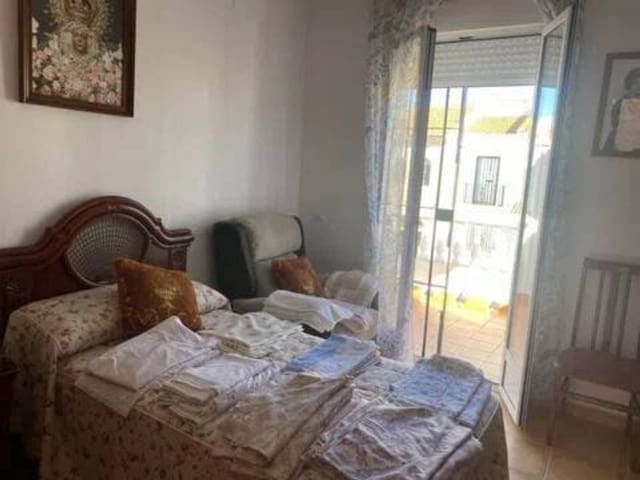 4 soveværelse Villa til salg i Rociana del Condado - € 325.000 (Ref: 9781179)