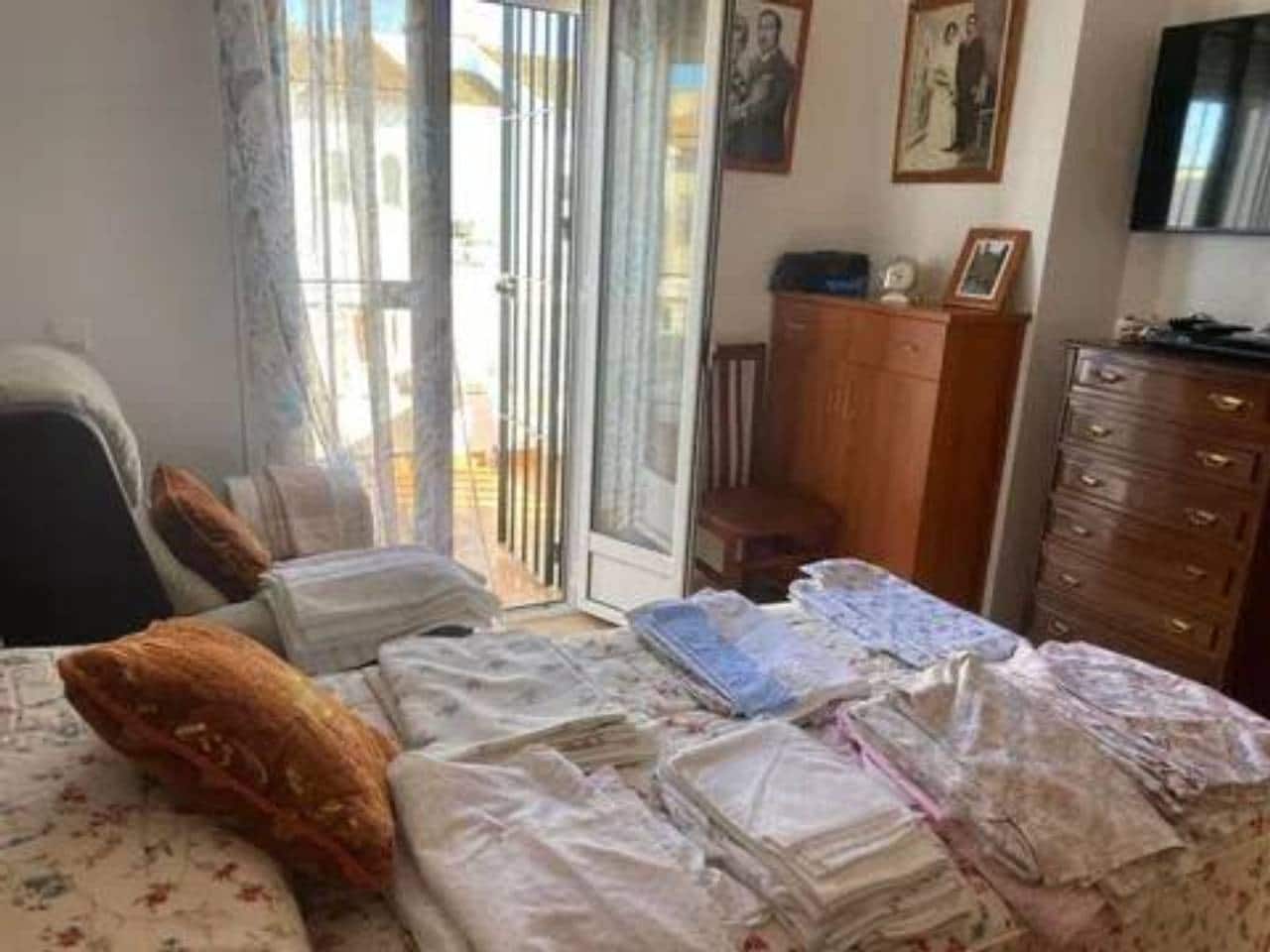 4 soveværelse Villa til salg i Rociana del Condado - € 325.000 (Ref: 9781179)