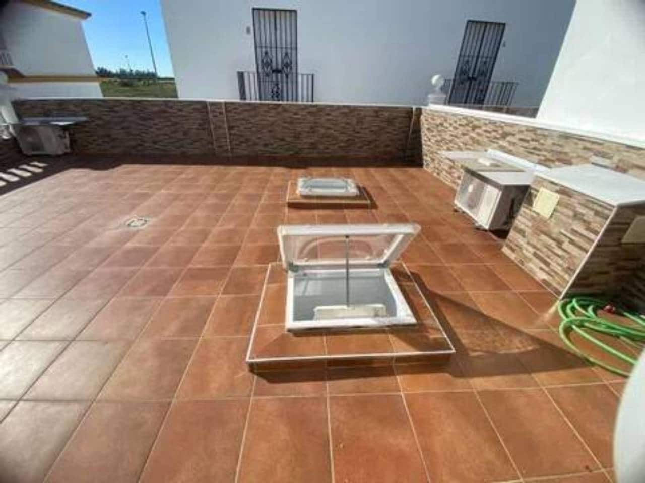 4 soveværelse Villa til salg i Rociana del Condado - € 325.000 (Ref: 9781179)