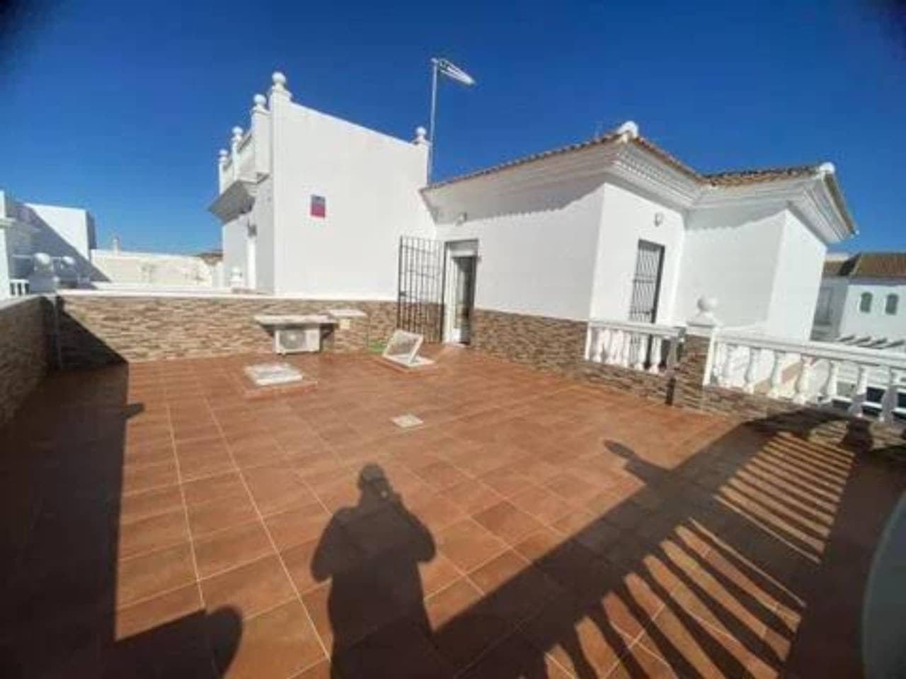 4 soveværelse Villa til salg i Rociana del Condado - € 325.000 (Ref: 9781179)