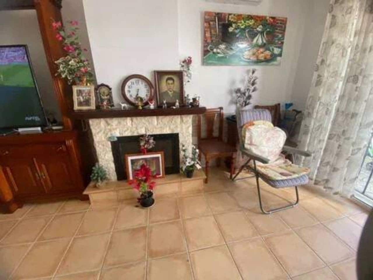 4 soveværelse Villa til salg i Rociana del Condado - € 325.000 (Ref: 9781179)