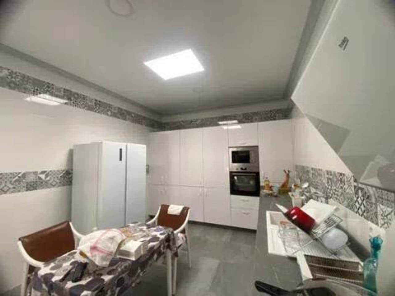 4 soveværelse Villa til salg i Rociana del Condado - € 325.000 (Ref: 9781179)