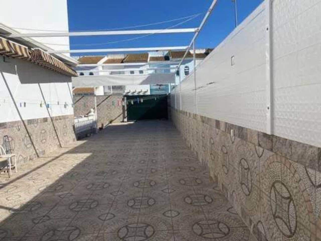 4 soveværelse Villa til salg i Rociana del Condado - € 325.000 (Ref: 9781179)