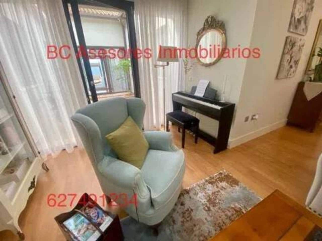 4 soveværelse Byhus til salg i Rociana del Condado med swimmingpool - € 675.000 (Ref: 9781189)