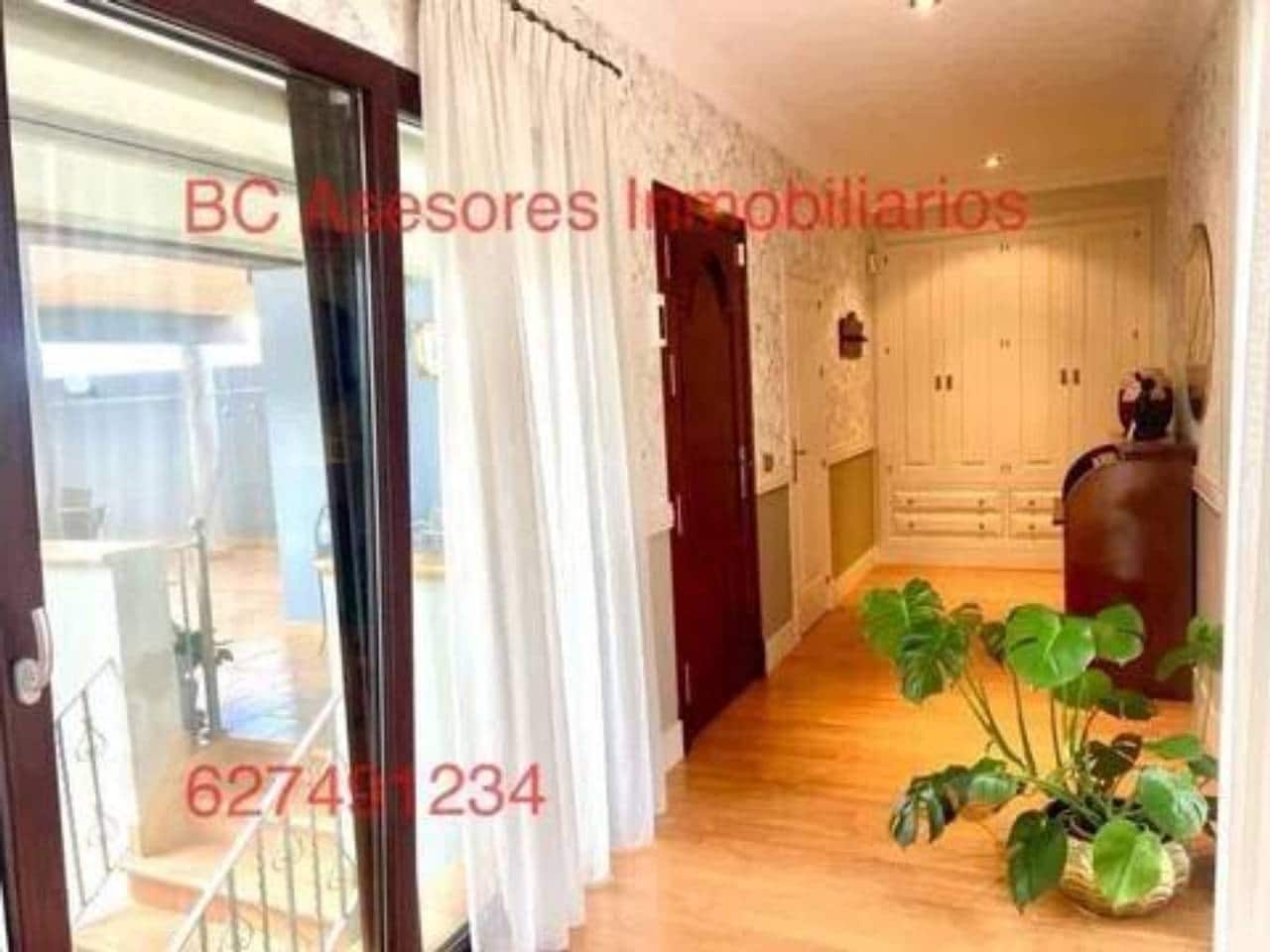 4 soveværelse Byhus til salg i Rociana del Condado med swimmingpool - € 675.000 (Ref: 9781189)