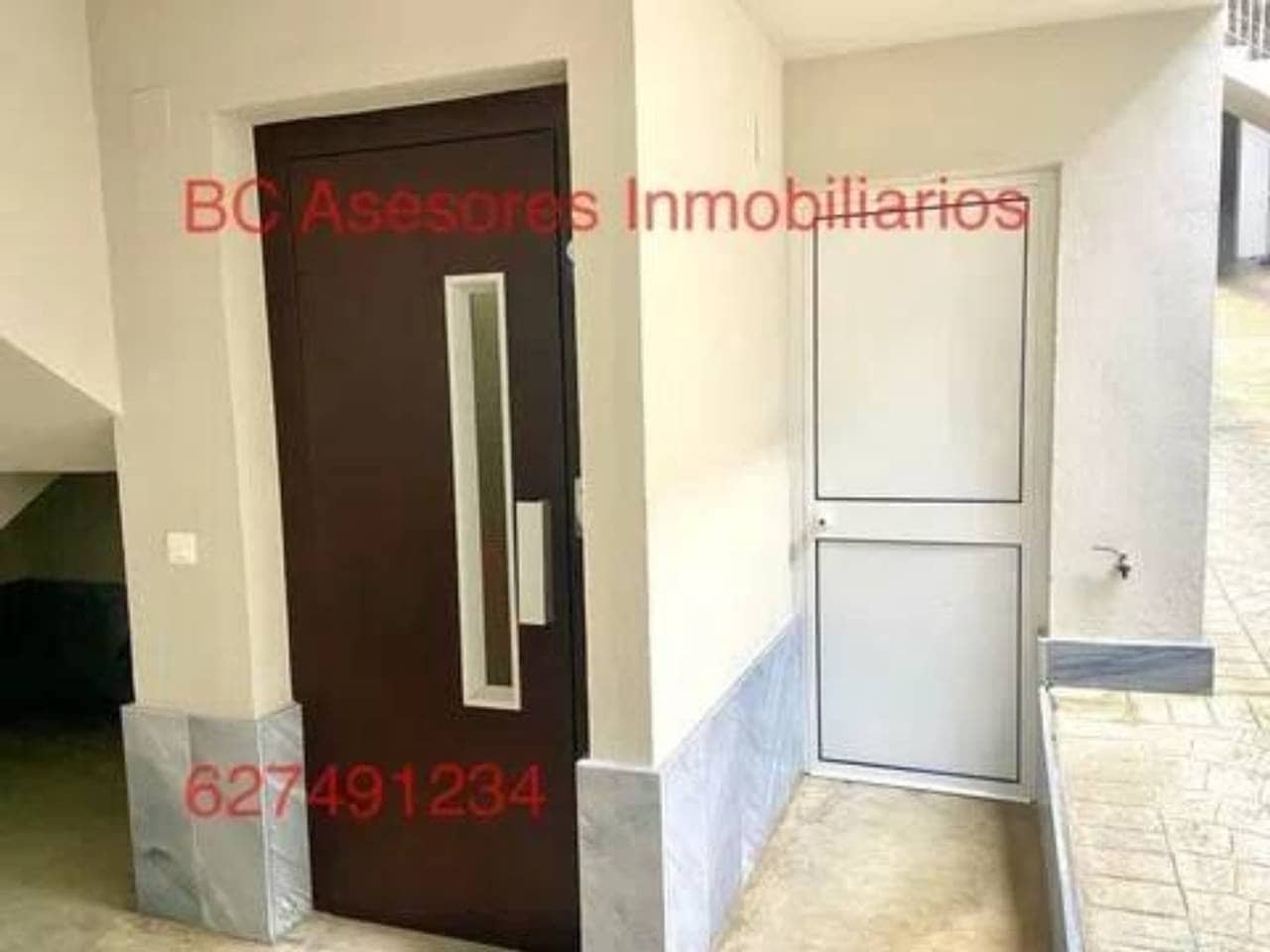 4 soveværelse Byhus til salg i Rociana del Condado med swimmingpool - € 675.000 (Ref: 9781189)