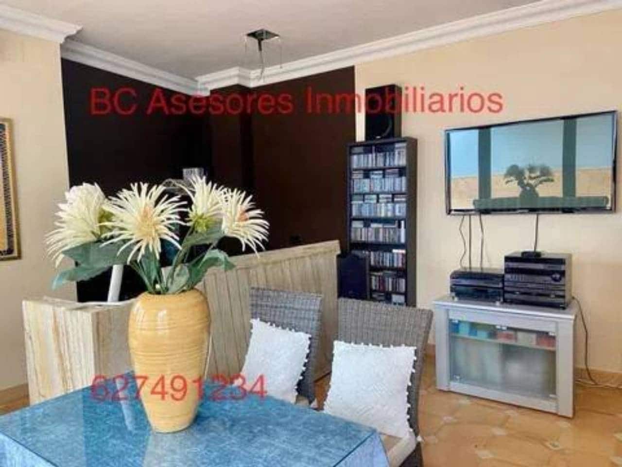 4 soveværelse Byhus til salg i Rociana del Condado med swimmingpool - € 675.000 (Ref: 9781189)