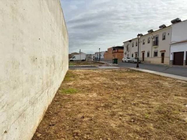 Undeveloped Land for sale in Rociana del Condado - € 55,000 (Ref: 9781198)