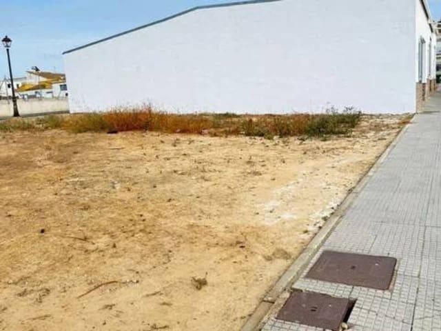 Ubebygd land til salgs i Rociana del Condado - € 45 000 (Ref: 9781202)