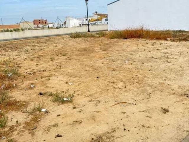 Ubebygd land til salgs i Rociana del Condado - € 45 000 (Ref: 9781202)