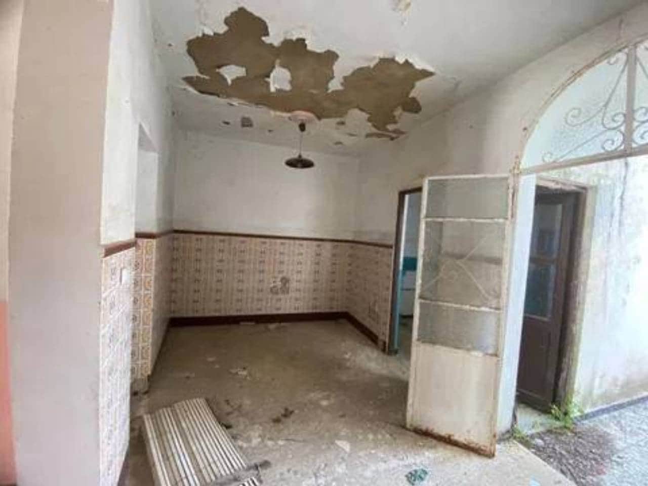 2 soveværelse Villa til salg i Rociana del Condado - € 60.000 (Ref: 9781211)