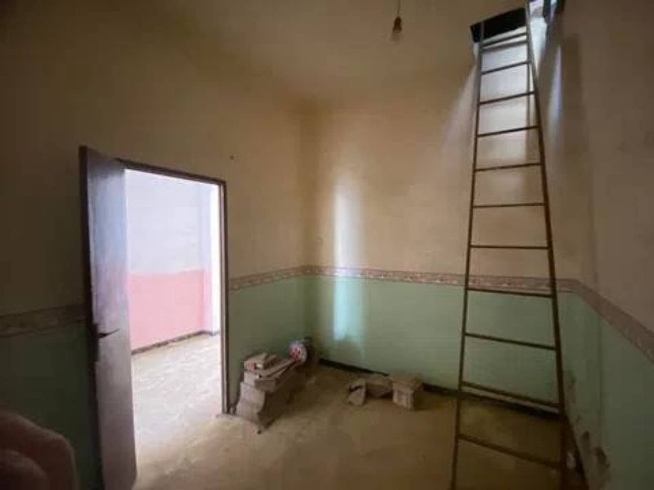 2 soveværelse Villa til salg i Rociana del Condado - € 60.000 (Ref: 9781211)