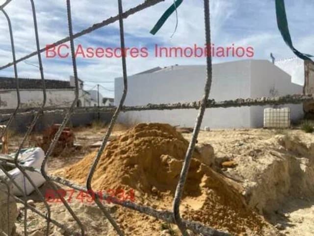 Ubebygd land til salgs i Rociana del Condado - € 30 000 (Ref: 9781213)