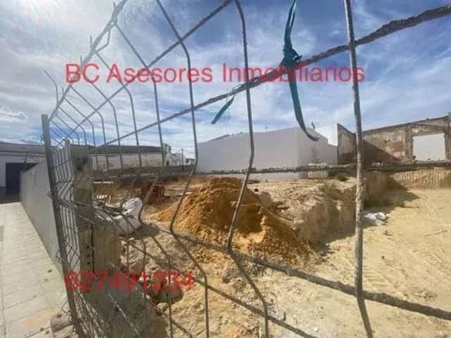 Ubebygd land til salgs i Rociana del Condado - € 30 000 (Ref: 9781213)