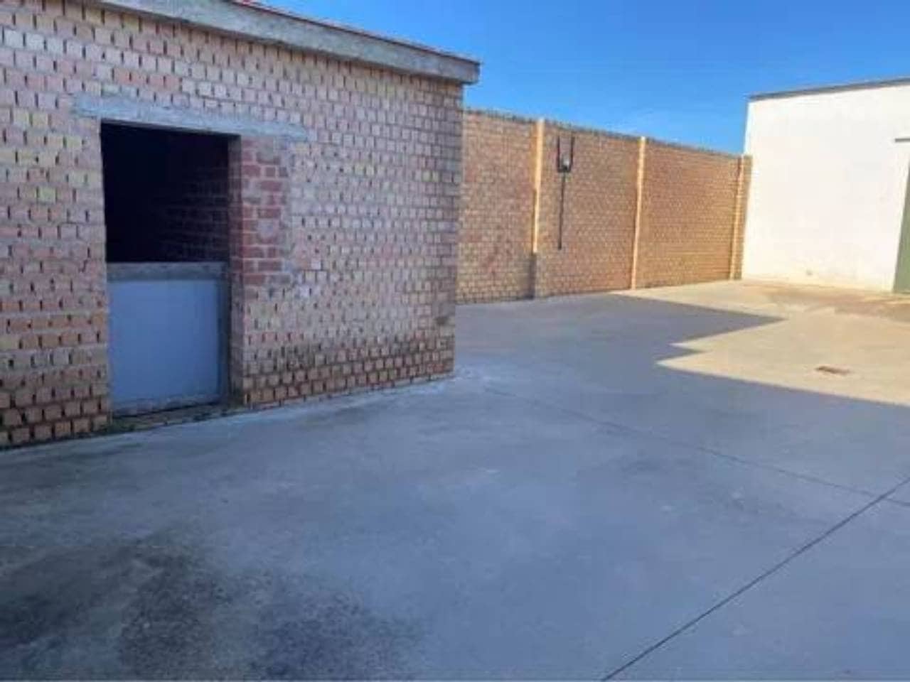 Undeveloped Land for sale in Rociana del Condado - € 140,000 (Ref: 9781215)